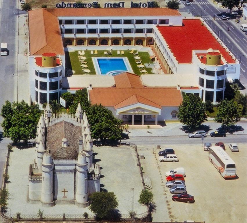 โรงแรมโดม เฟร์นันโด เอโวรา ภายนอก รูปภาพ